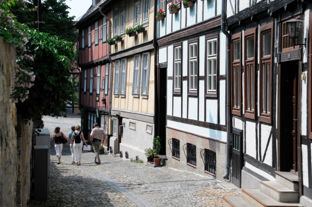  NIK1553